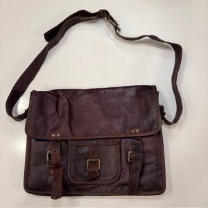 VINTAGE Leather Messenger Laptop Bag 15" x 12" x 4" FAIR Condition